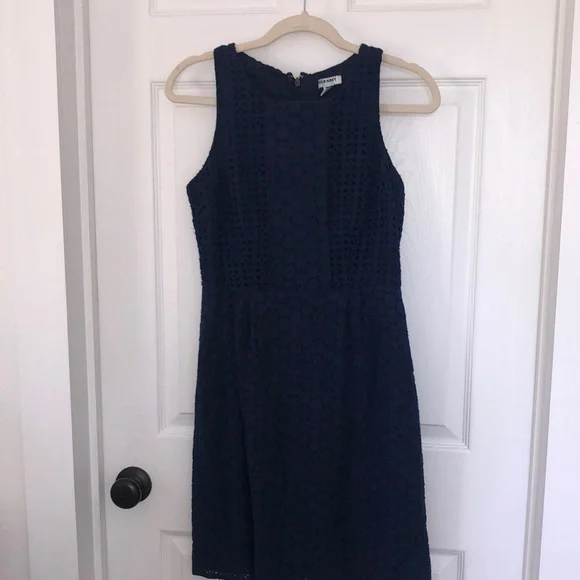 Old navy crochet dress size 2
